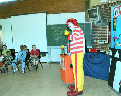 Foto 79 uit RK Regenboogl2