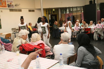 Foto 425 uit Ouderen4Daagse2016