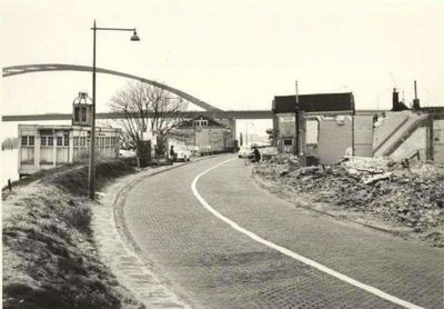 Foto 524 uit BRIENENOORDBRUG