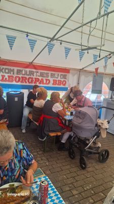 Foto 40 uit X-26-9-26  BURENDAG AAN DE WALBURGPAD BEVERWAARD 