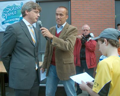 Foto 197 uit schoolsportplein07b.w