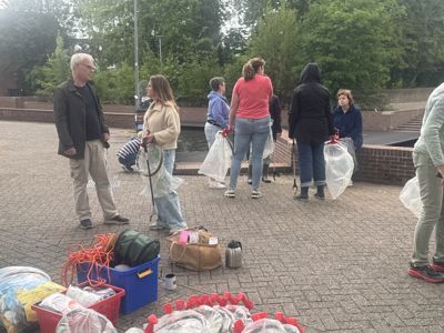 Foto 8 uit X-  Opruimactie Vrijwilligers Beverwaard 13-6-26
