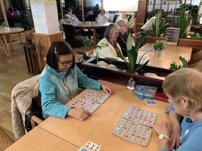 Foto 75 uit GROTE BINGO24-7