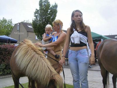 Foto 21 uit country feest 2005