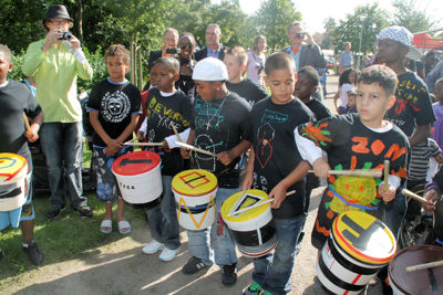 Foto 253 uit Wijkfeest-Braderie
