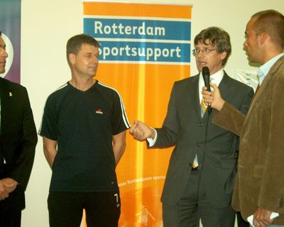 Foto 109 uit schoolsportplein07b.w