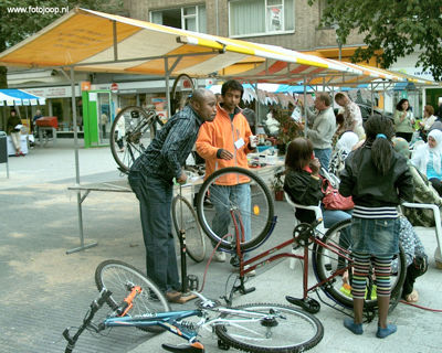 Foto 106 uit wijkfeest de dijk new