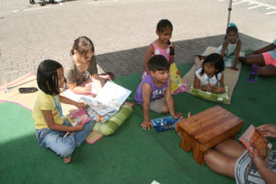 Foto 26 uit Buitenspeeldag08-06