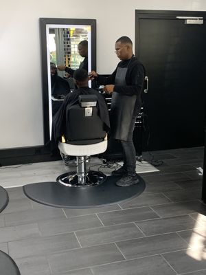 Foto 10 uit Opening Kapsalon