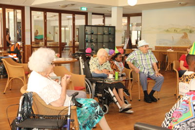 Foto 14 uit NicoZwangTrakteerd