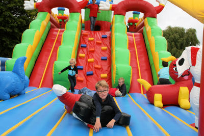 Foto 86 uit LikeJeWijkfeest14-9