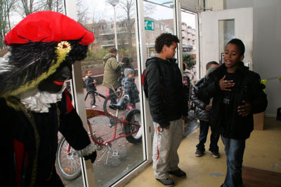 Foto 70 uit ZwartePietenWinkelcentr