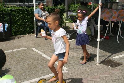 Foto 54 uit Buitenspeeldag08-06