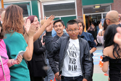 Foto 32 uit RegenboogEindFeest