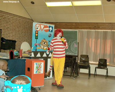 Foto 93 uit RK Regenboogl2