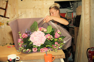 Foto 110 uit De Bloemenboetiek