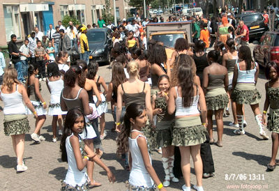 Foto 148 uit carnaval 2006 b.w