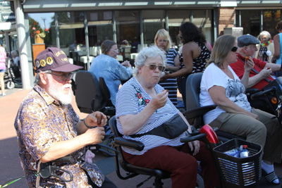 Foto 375 uit Ouderen4Daagse2018