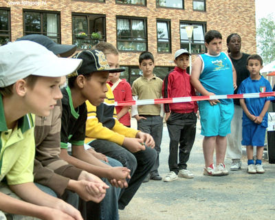 Foto 96 uit wijkfeest de dijk new