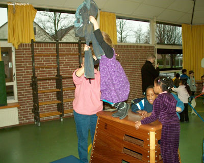 Foto 76 uit rkregenboog30_1-08