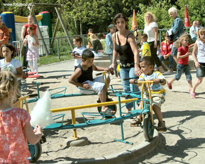 Foto 128 uit koninginnendag 07