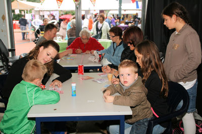 Foto 135 uit LikeJeWijkfeest14-9