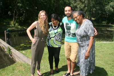 Foto 16 uit FotoShootKledingbank