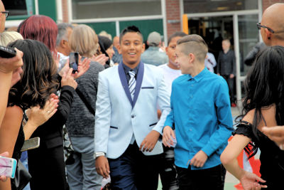 Foto 41 uit RegenboogEindFeest