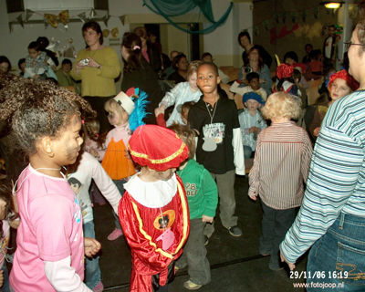 Foto 104 uit sinterklaas 2006 new