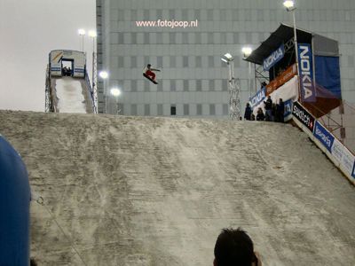 Foto 81 uit big air snowboarden