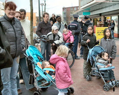 Foto 100 uit openingtokomilobi