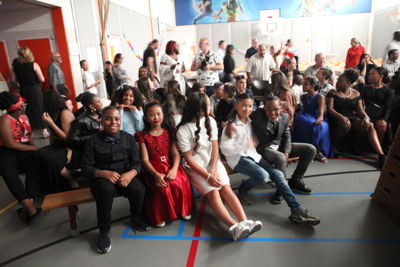 Foto 53 uit RegenboogEindFeest