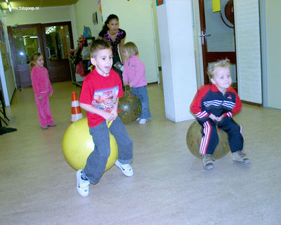 Foto 65 uit rkregenboog30_1-08