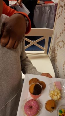 Foto 17 uit High Tea Party