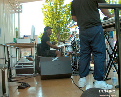 Foto 240 uit carnaval 2006 b.w