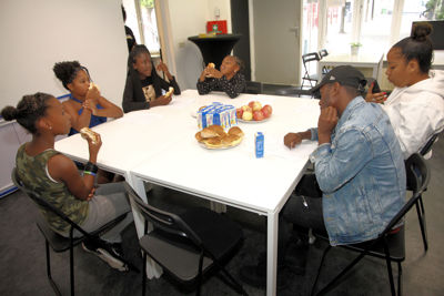 Foto 42 uit Skillsz Television