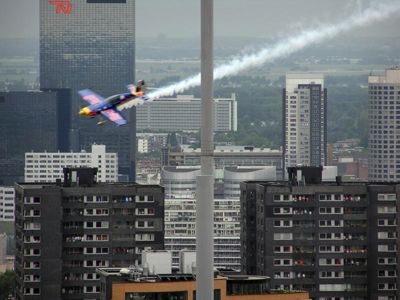 Foto 83 uit red bull air race r.dam