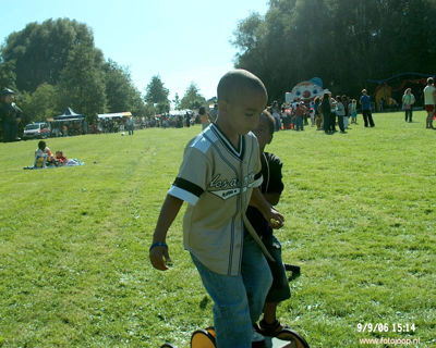 Foto 218 uit wijkparkfeest 2006