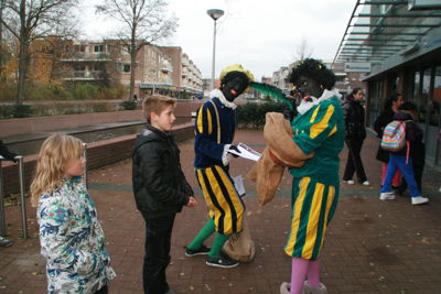 Foto 19 uit ZwartePietenWinkelcentr