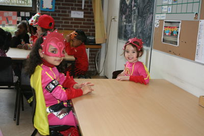 Foto 74 uit RKregenboogcarnaval