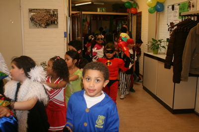 Foto 96 uit RKregenboogcarnaval