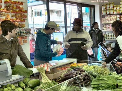 Foto 71 uit openingtokomilobi