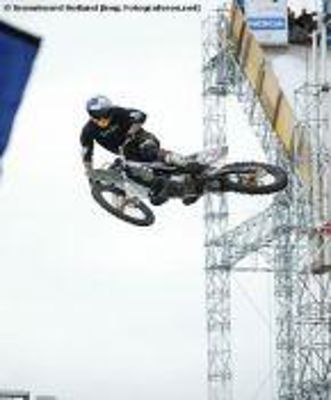 Foto 75 uit big air snowboarden