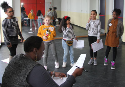 Foto 32 uit Meiden Zangkoor