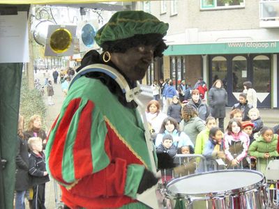 Foto 235 uit sinterklaas2005