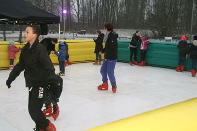 Foto 32 uit SchaatsenStormpolder
