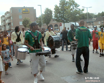 Foto 184 uit carnaval 2006 b.w