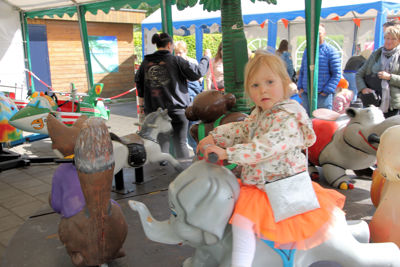 Foto 43 uit KoningsDag27-04-19