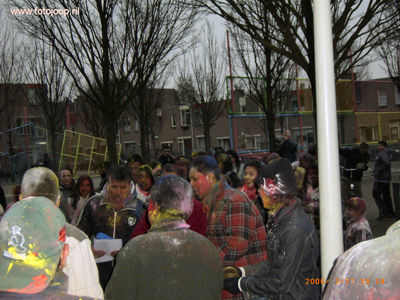 Foto 150 uit holi feest 2006 b.w