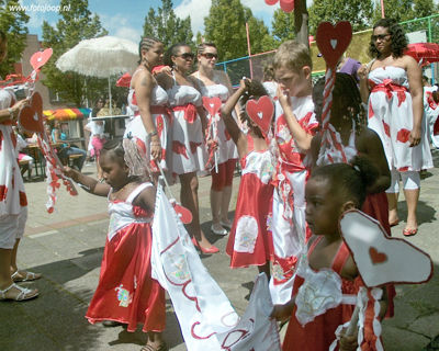 Foto 113 uit Carnaval 2007 b.w